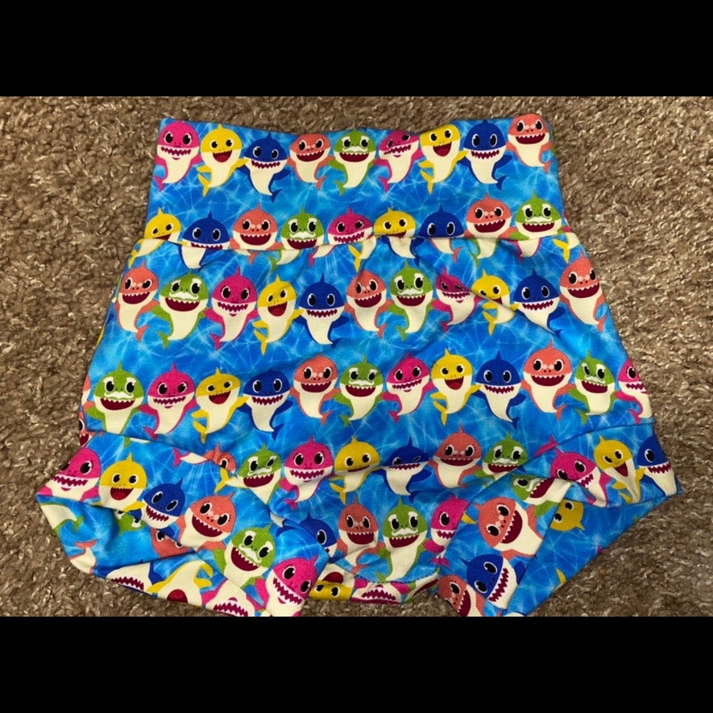 Baby shark bummies